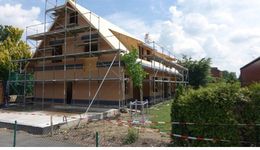 Premiere für die neuen Nennweiten<br>Baugrundstück in Hoetmar mit HS-Kanalrohrsystem erschlossen Premiere für die neuen Nennweiten<br>Baugrundstück in Hoetmar mit HS-Kanalrohrsystem erschlossen